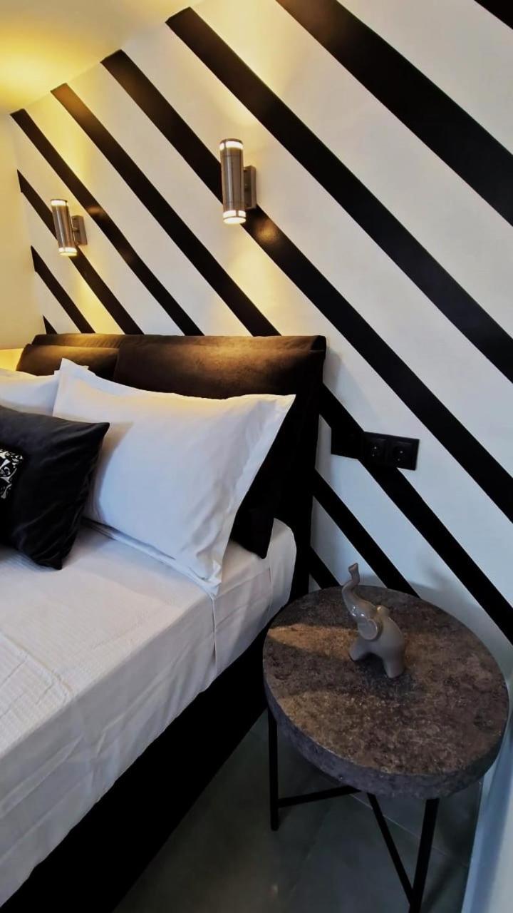 Essel Noir - A Hidden Gem With A Magnificent Acropolis View Appartement Athene Buitenkant foto